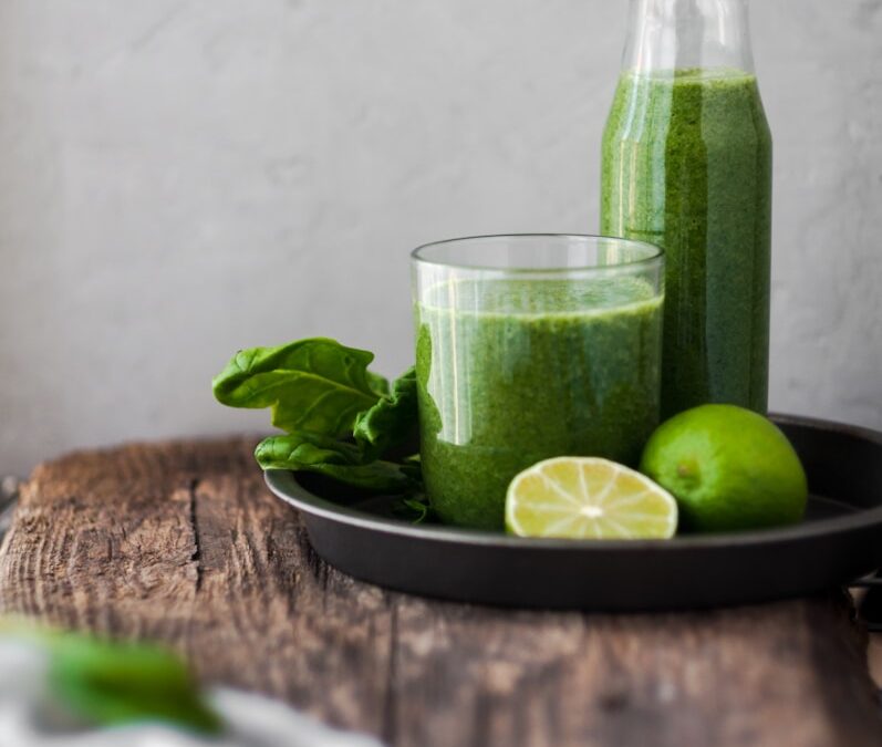 avocado shake on glass cup